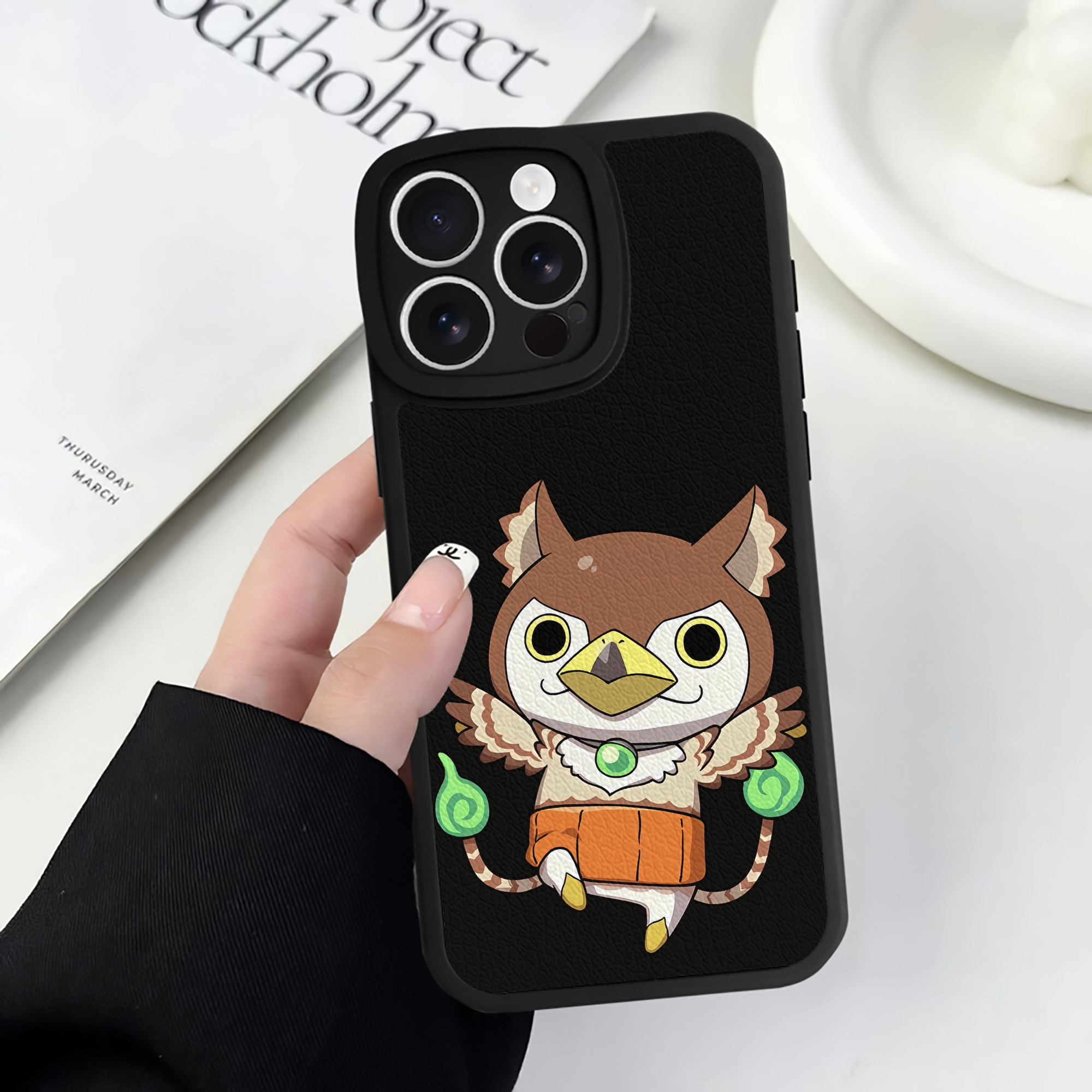 （画像用） 妖怪ウォッチ Yo-kai Watch 【iPhone 16シリーズ対応】シリコンスマホケース（レザー調） 材質：シリコン